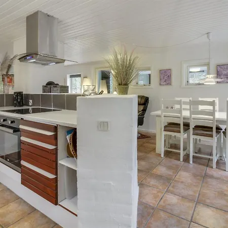 Josina - 32km From The Sea By Interhome Nyaraló
