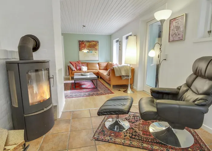 Josina - 32km From The Sea By Interhome 펜션 에스비에르